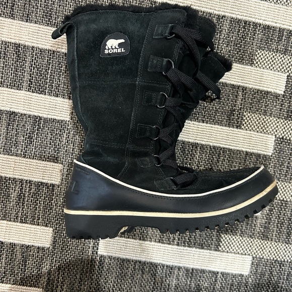 Sorel Black Lace-Up Snow Boots - Picture 1 of 5